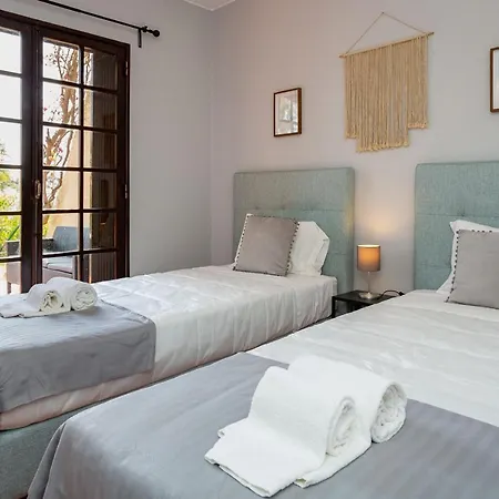 Daire Gorgeous 2bdr W/patio & Pool By Lovelystay
