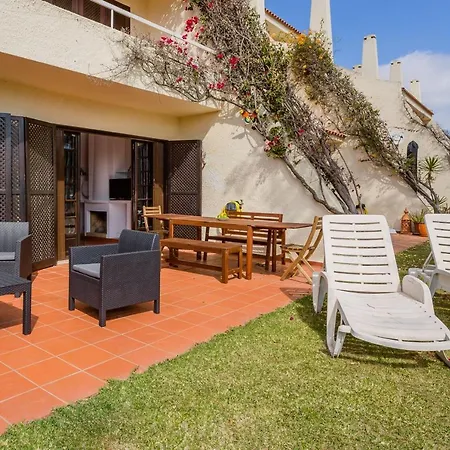 Apartment Gorgeous 2bdr W/patio & Pool By Lovelystay
