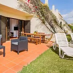 Gorgeous 2bdr W/patio & Pool By Lovelystay *